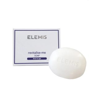 ELEMIS Revitalise Me Soap 30g helps to cleanse as well as purify your skin. While it gives you nourished skin all the time. Moreover, it provides deep hydration to your skin as well as a revitalized feeling. Thus, you can get refreshing, healthy skin and a beautiful scent.