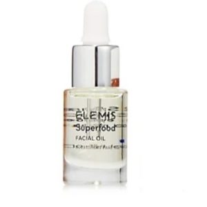 This ELEMIS Superfood Facial Oil o5ml helps you to get an overall healthy as well as radiant glow. As it contains essential nutrients that your skin needs, your skin will never feel the same again once you start using it. Moreover, it’s perfect for dry patches, fine lines, mature as well as wrinkle-prone skin. 